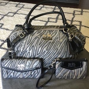 RARE Zebra Coach Set!💋